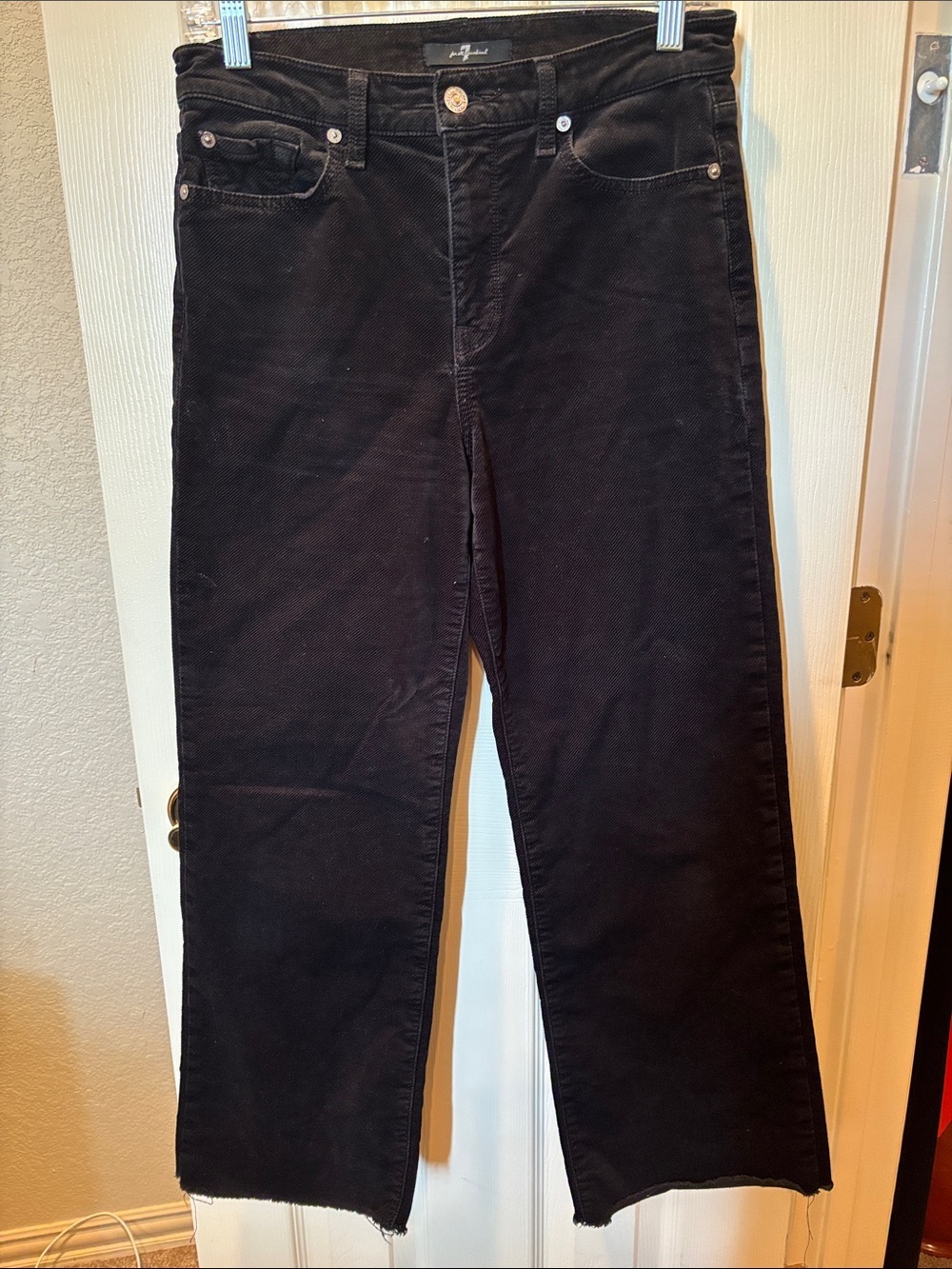 7 For All Mankind High Rise Wide Leg Corduroy Pants Black Raw Hem size 28